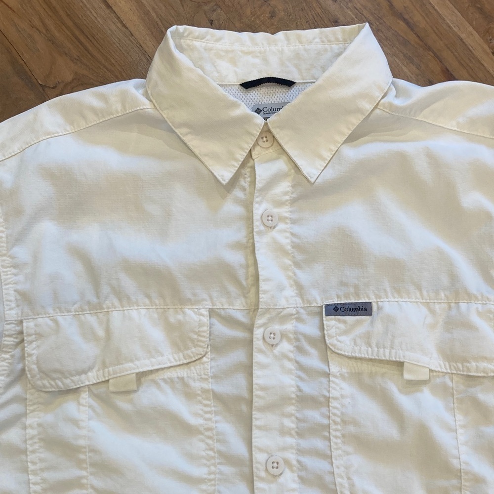 Columbia Titanium Men's Off-White Button-Down Shirt - Picture 6 of 8